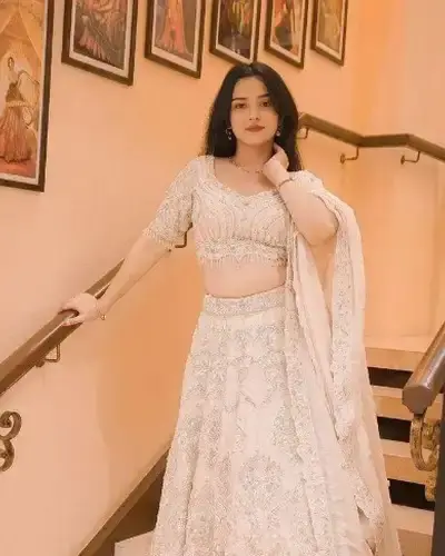 Escort Meerganj
